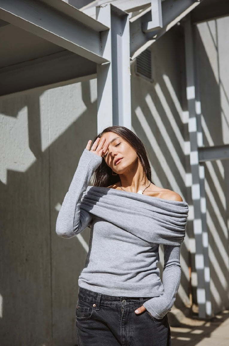 Wool off-shoulder Top in Grey