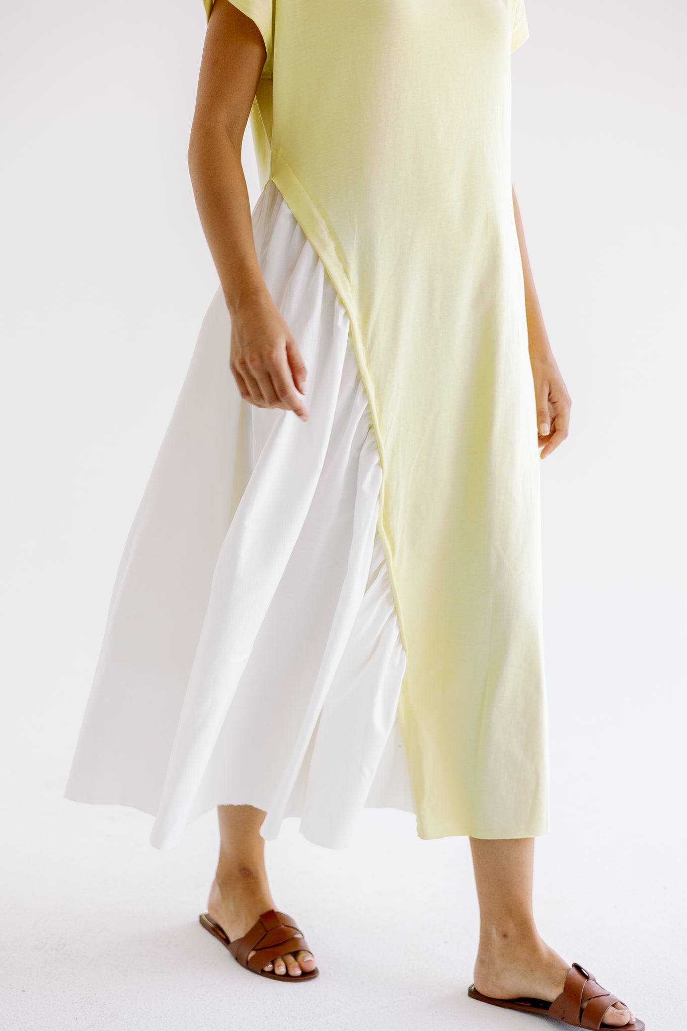 Half sleeves Melton x poplin dress in butter yellow