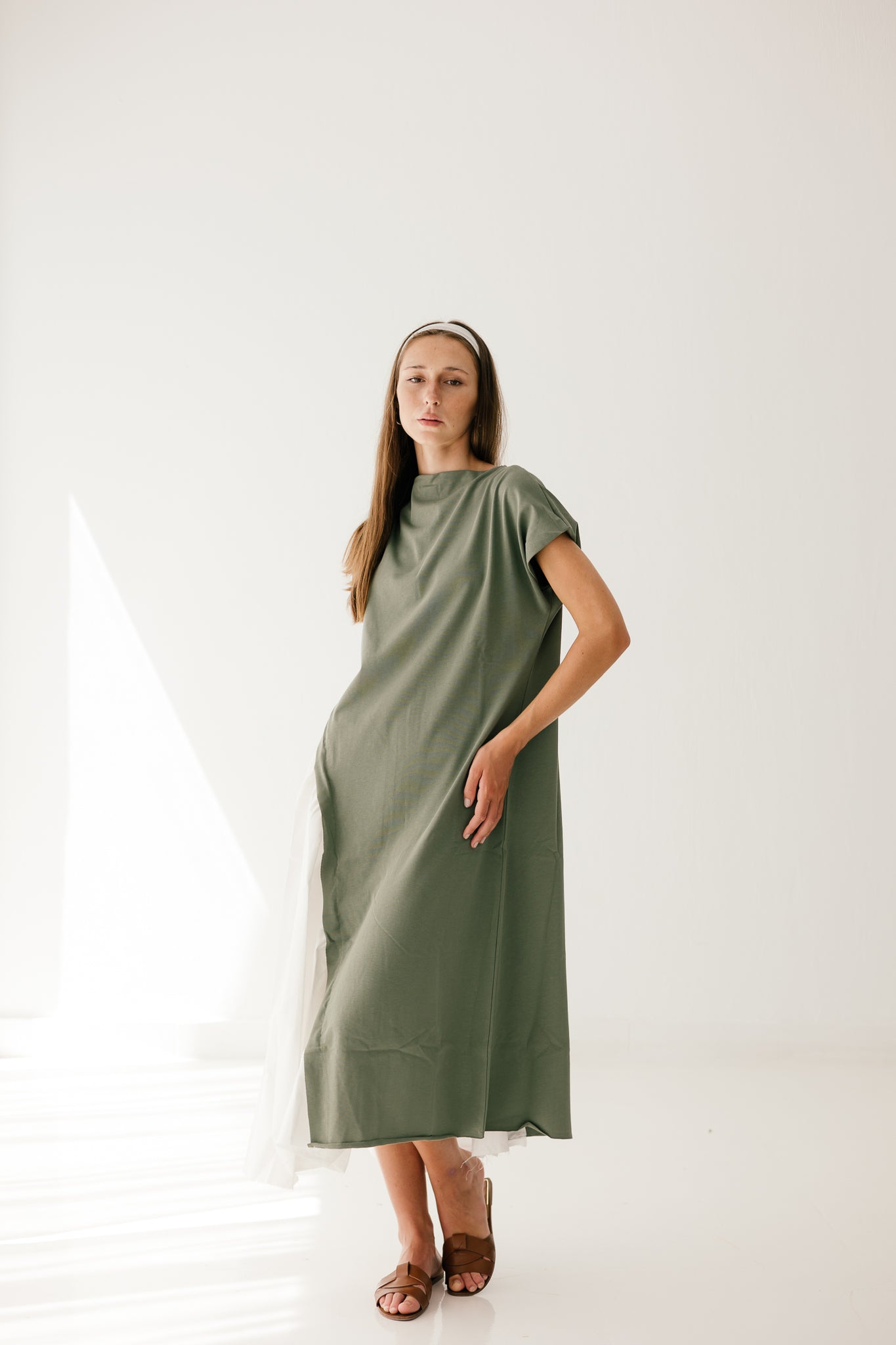 Half sleeves Melton x poplin dress in Olive