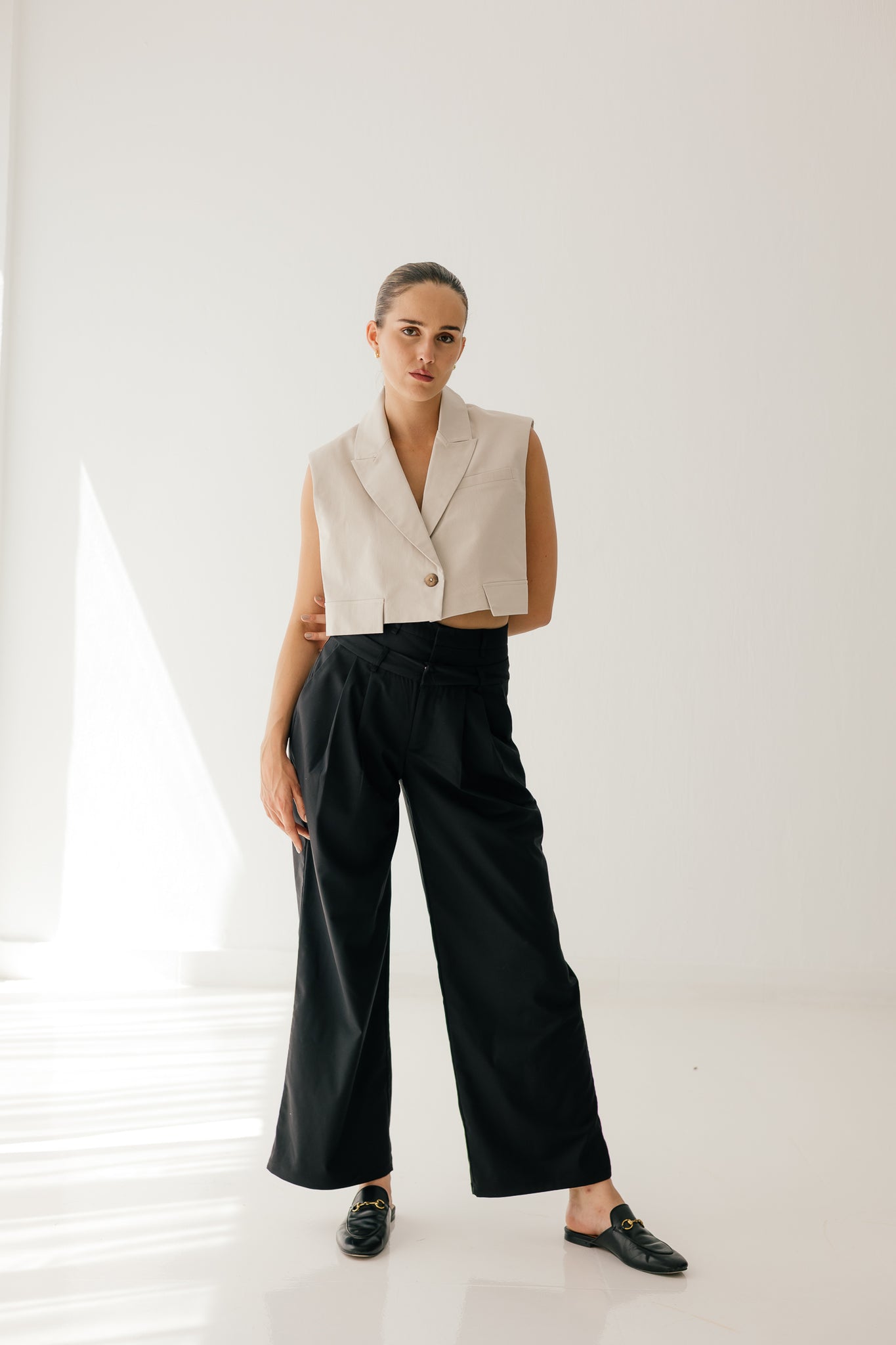 Cropped gabardine vest