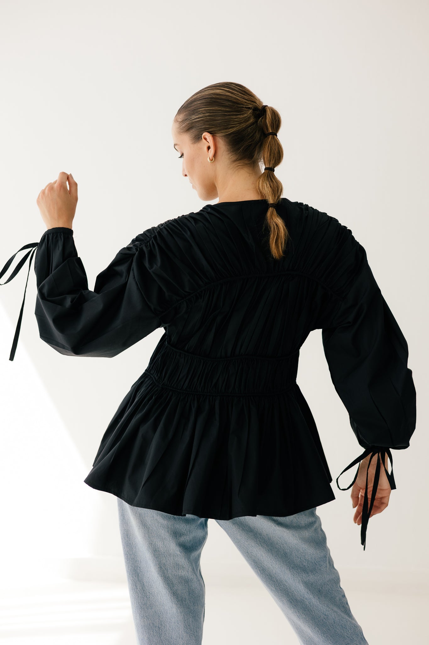 Bloom Midnight sleeve Top