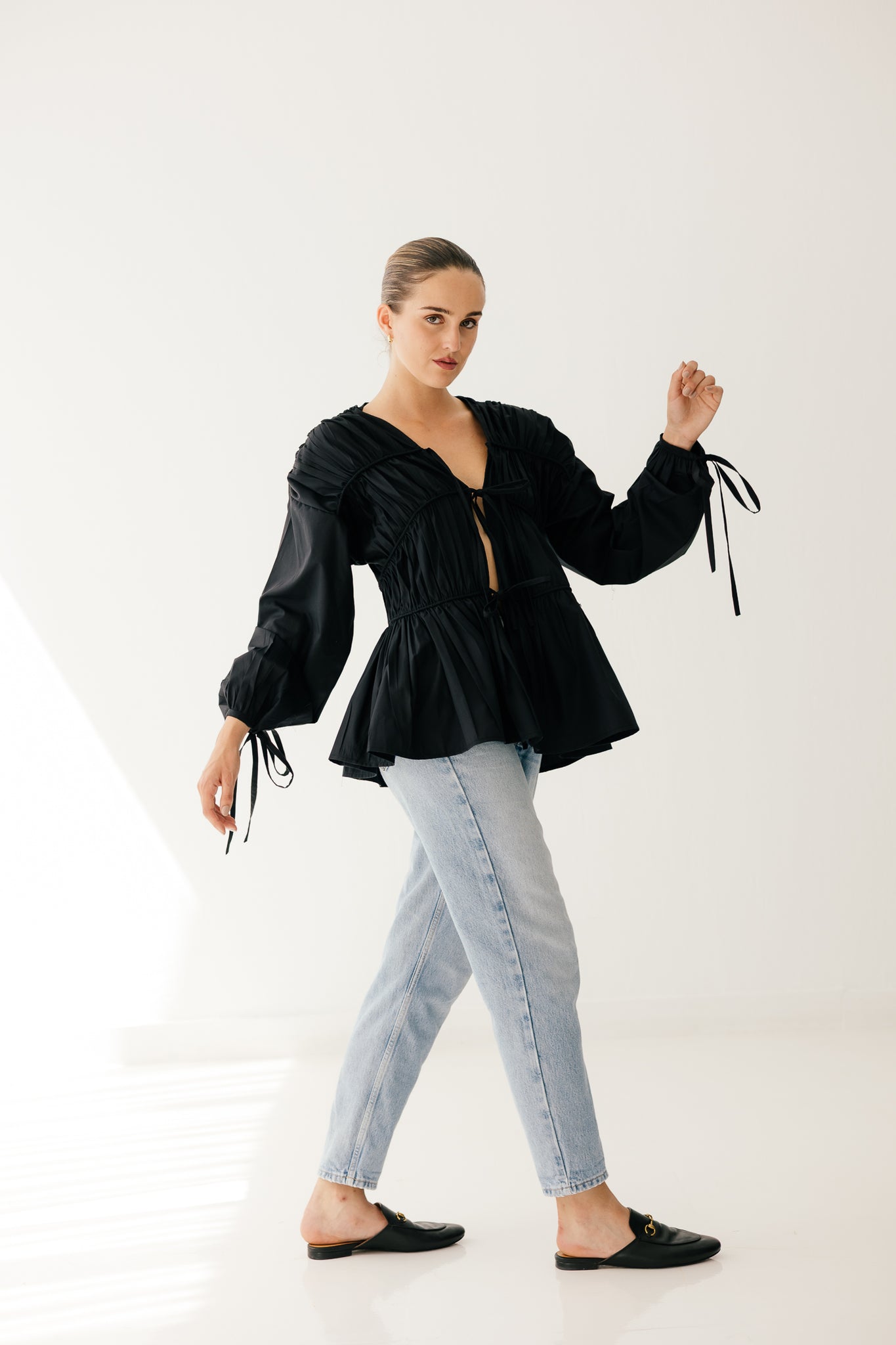 Bloom Midnight sleeve Top