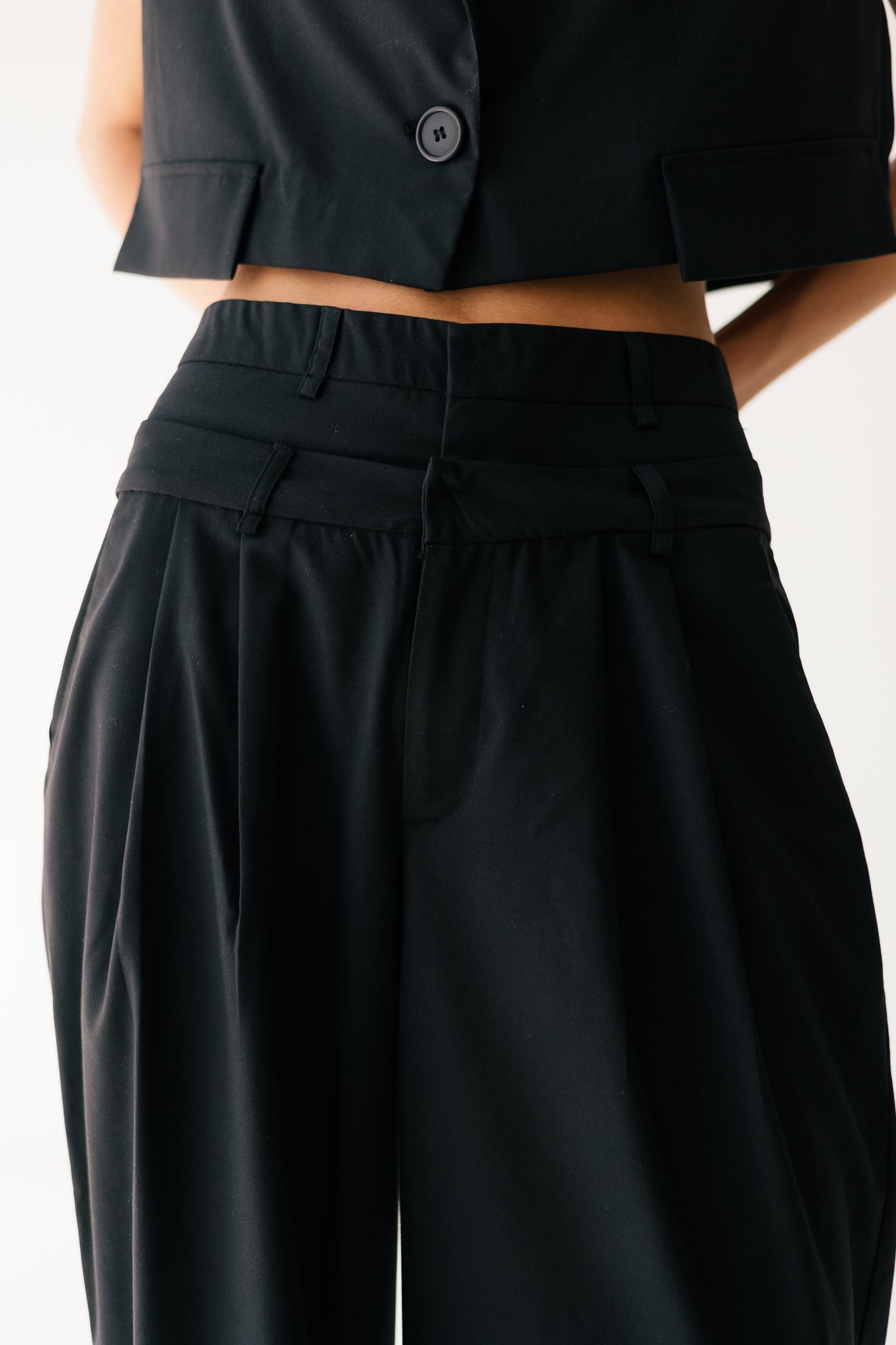 Tailored pants in Black